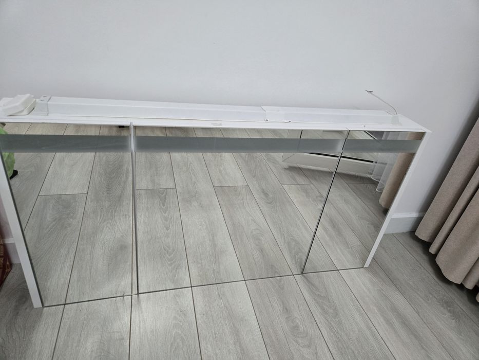 Продам шкафчик для ванной комнаты