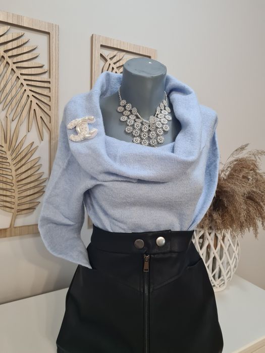 Brosa handmade mărgeluțe albe