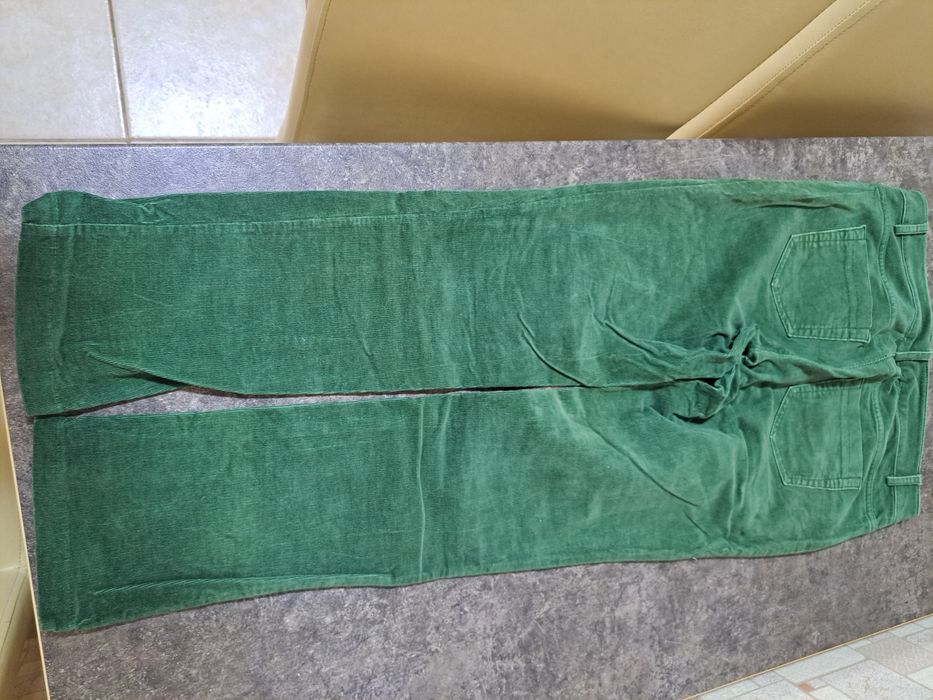 Vand pantalon catifea