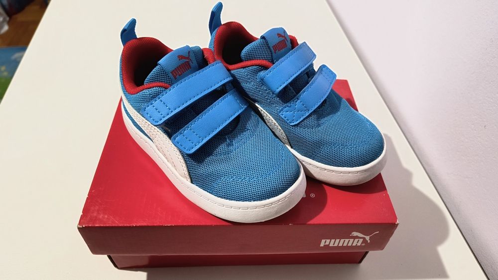 Adidasi copii Puma nr 23