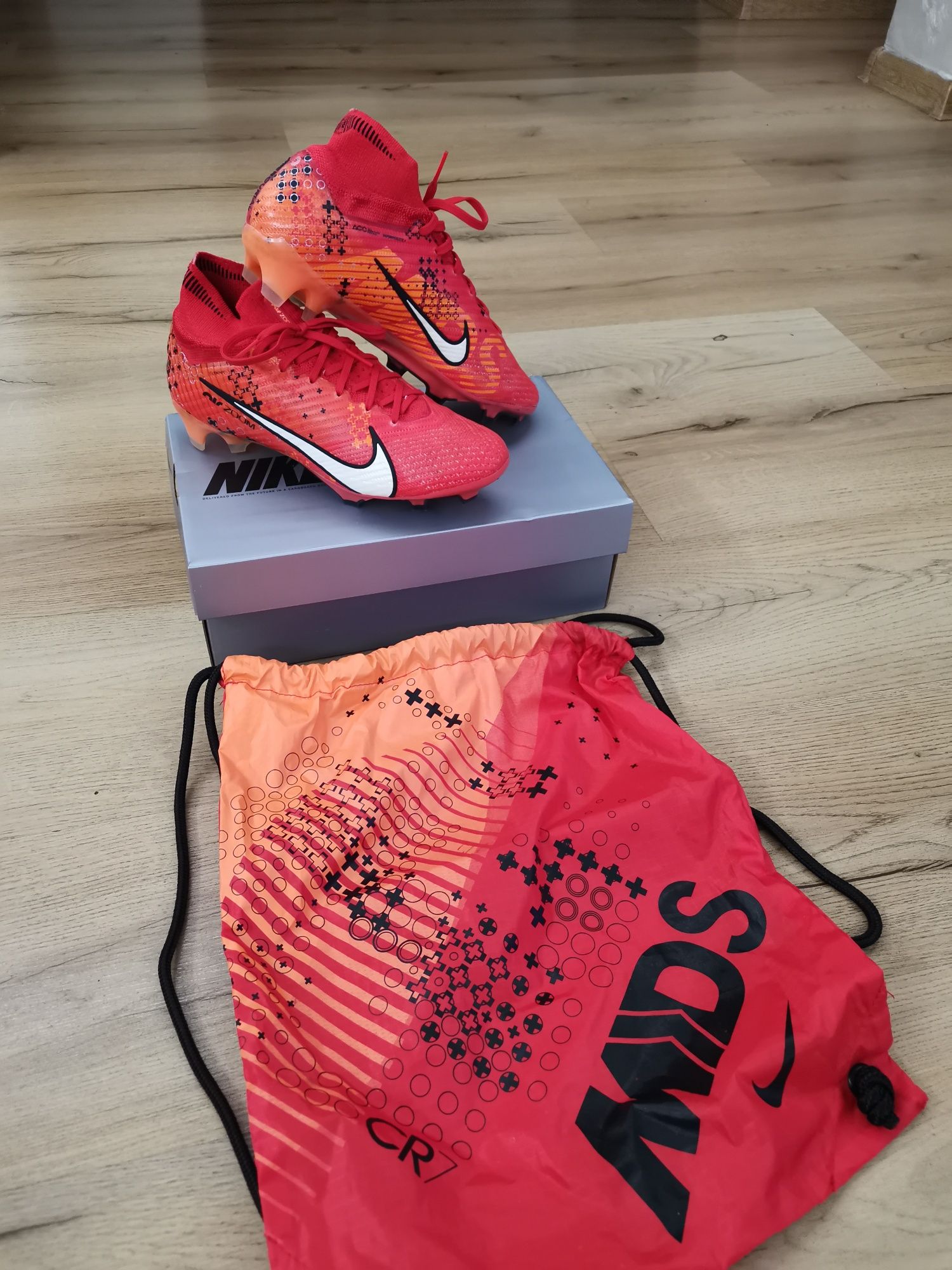 Ghete profesionale Nike Mercurial, marimea 38.5