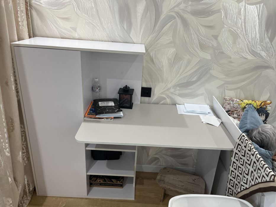 Стол хороший, для школьников до 7 класса