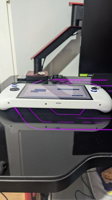 Vând Consolă Gaming Lenovo Go S 8ARP1  Nou/Peeț Fix 1500 Ron/