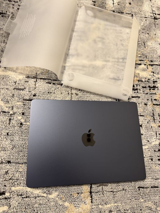 Macbook Air M4 13 24gb 512gb yangi