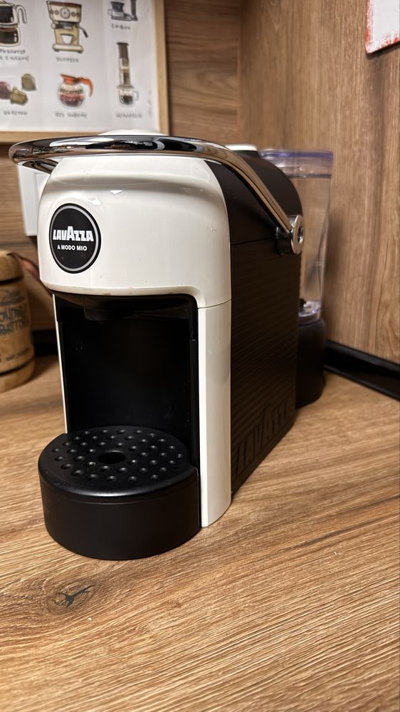 Кафе машина Lavazza A modo mio
