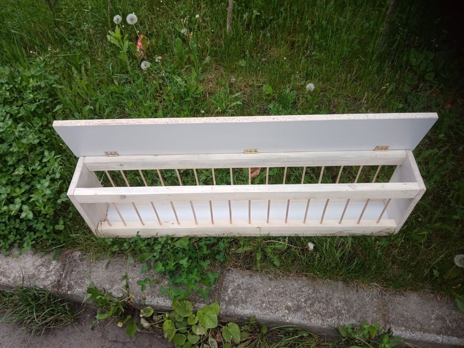 Hranitori porumbei la comanda