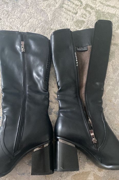 Обувь. Қысқы етектері 38-ші размер 2 шт  LIICI  фирмасынікі.