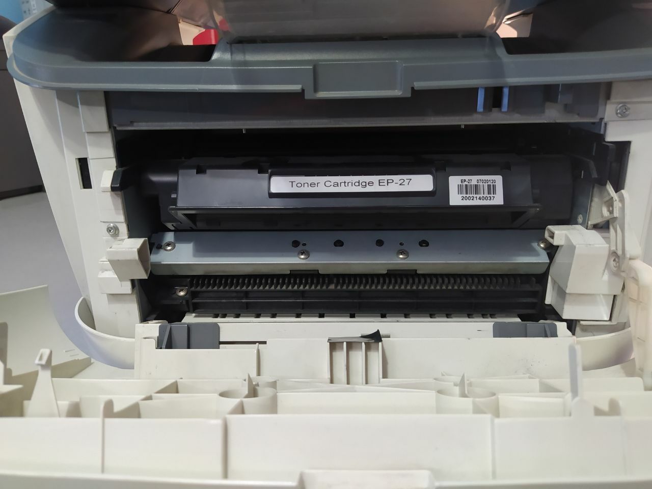 МФУ Canon MF 3228 в отличном состоянии.