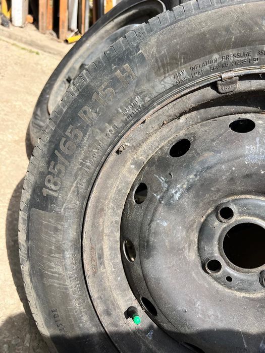 Jante 4x100+anvelope continental 185 65 r15 (Dacia Logan)