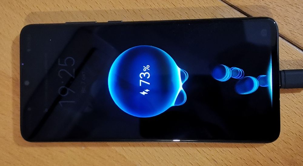 Смартфон Huawei p30  128/6 Gb