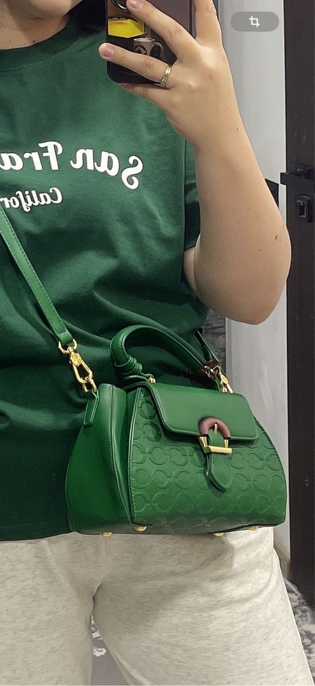 Продам сумки очень красивые и стилные 100%