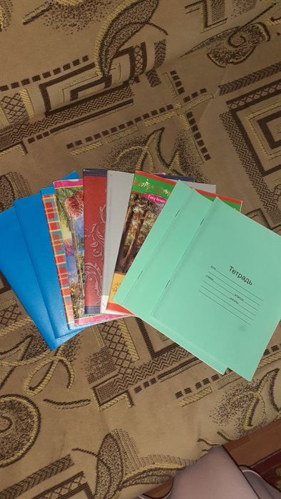 Продам тетради разные 1000тг