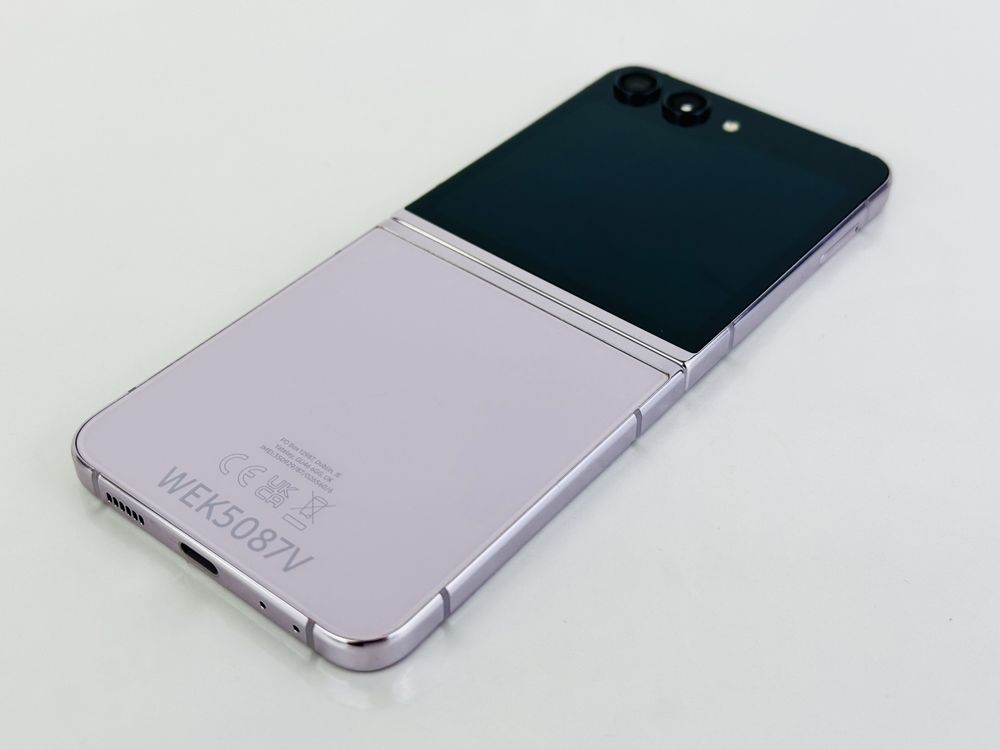 Samsung Galaxy Z Flip 5 5G 256GB 8RAM Lavendder Перфектен! Гаранция!