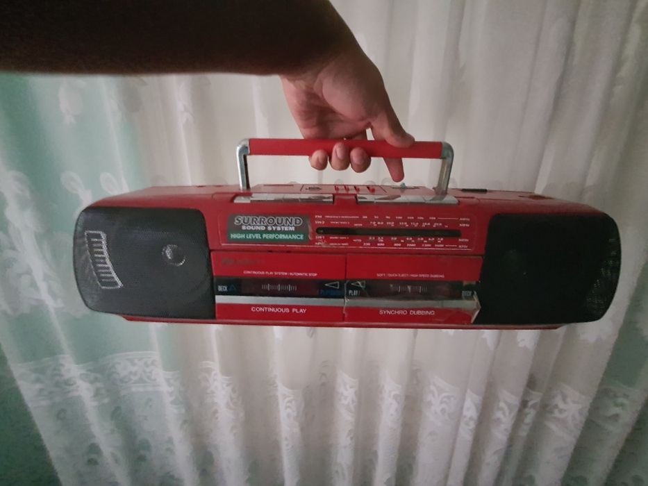 Qorasi radio qizili kalonka