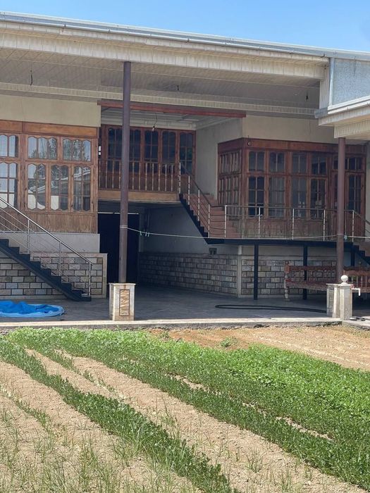 Сотилади Ховли Занги Ота 8 сотих 10хона..150.000$