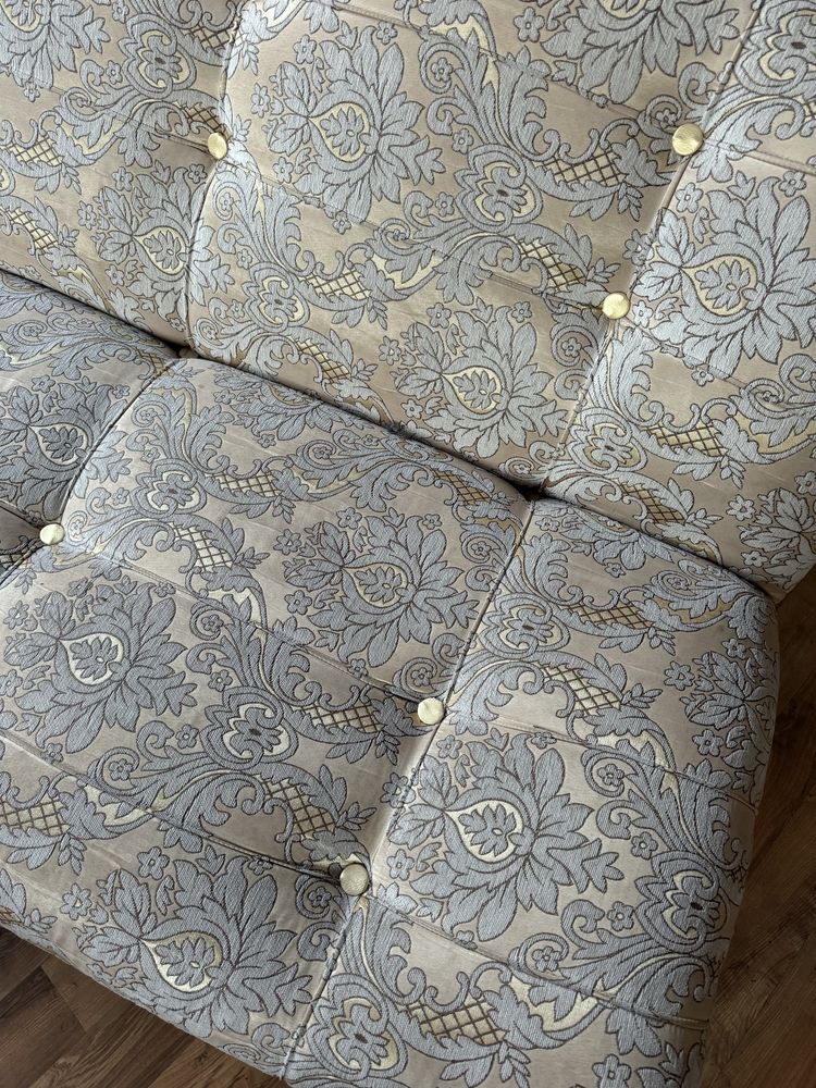 Продам диван с креслом