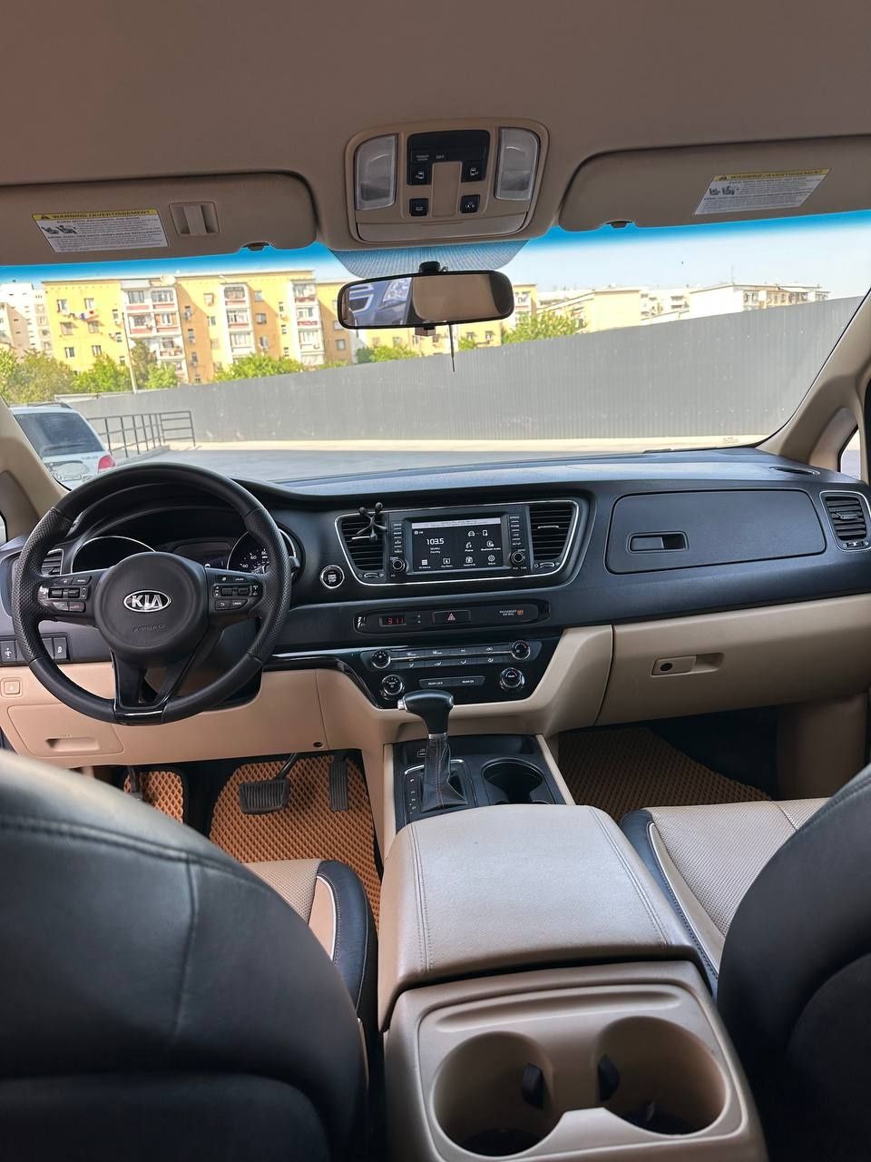 Продается Kia Sedona