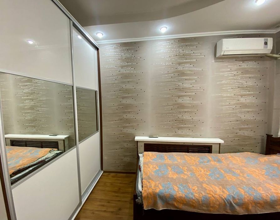 Центр срочно 2х комнатная Ц-1 Улица Саида Барака