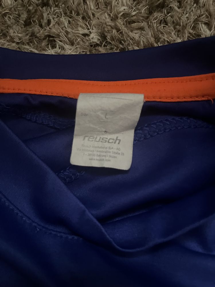 Продавам детско вратарско горнище REUSCH