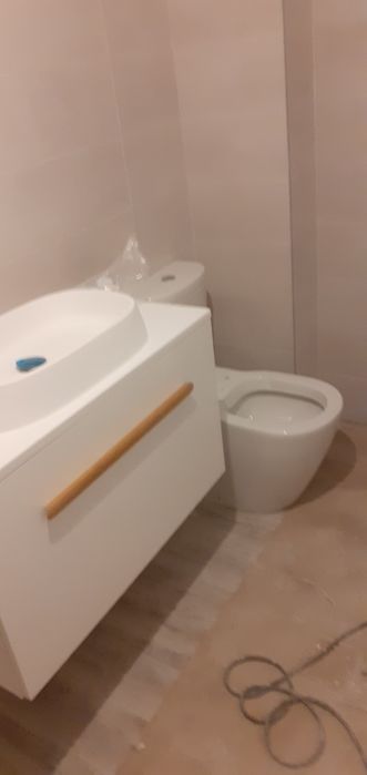 Montez ori ce tip de mobila.