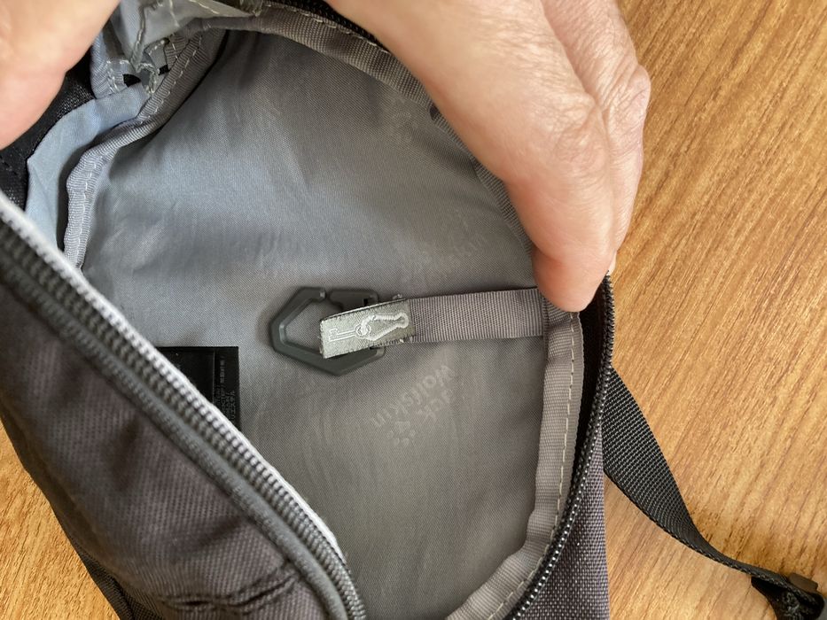 Оригинална мъжка чанта Jack Wolfskin