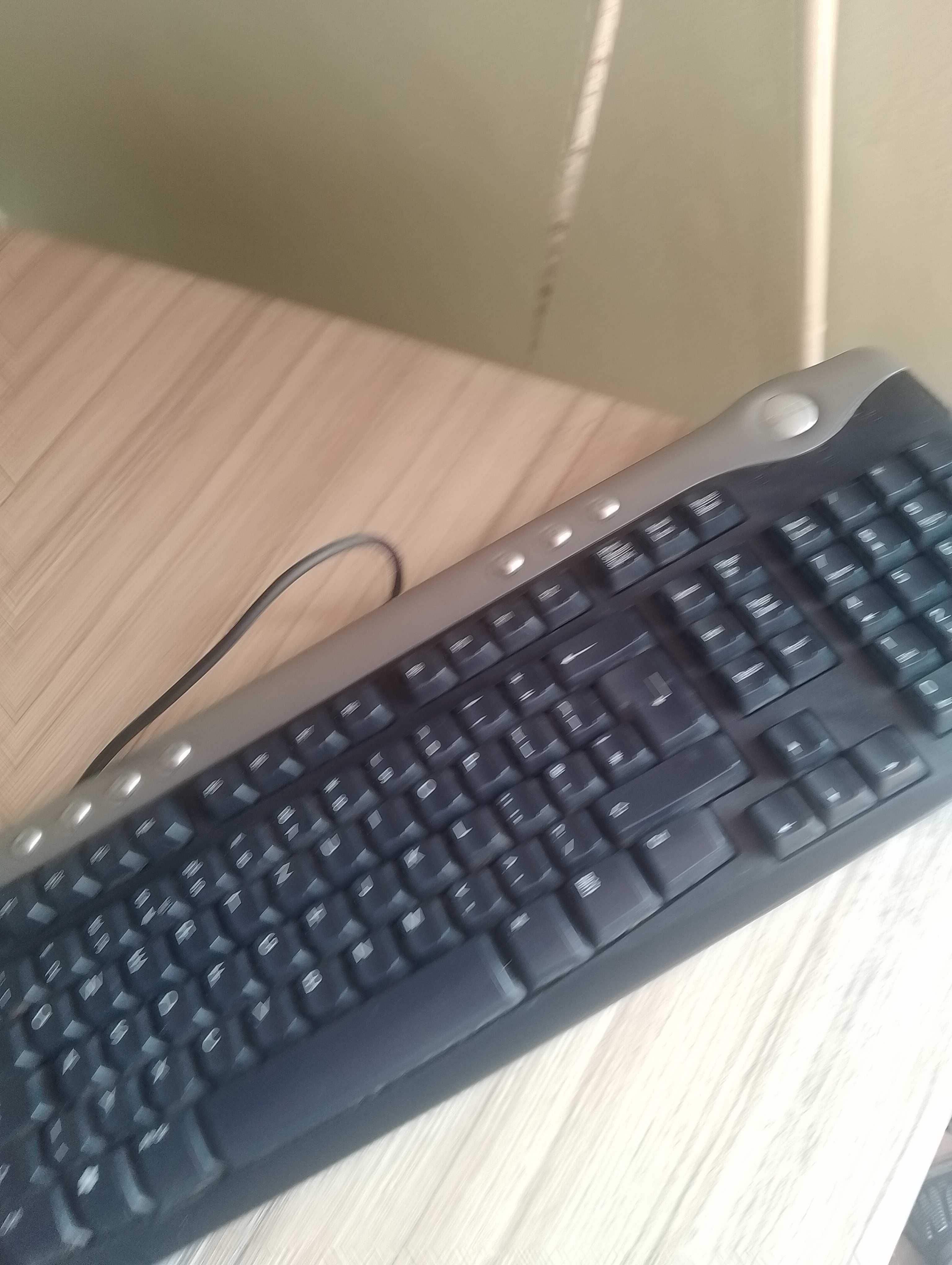 Клавиатура Dell за компютри