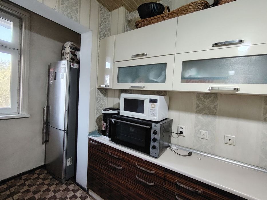 Продаётся 3+1 комнатная квартира на дубовой  рядом с Яшнабадским РОВД!