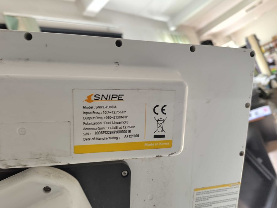 Antenă automată de satelit SNIPOE-P30DA – pentru rulotă / autorulotă