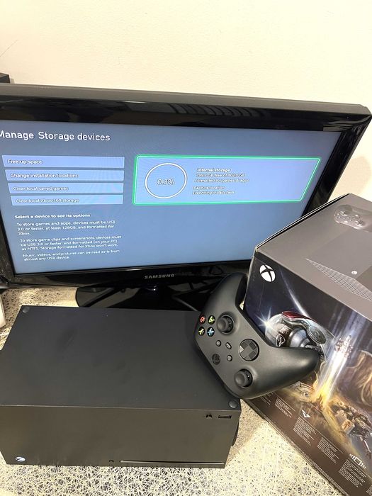 Consolă Xbox Series X cu CD, 1TB SSD, garanție: 6 luni NOUĂ!