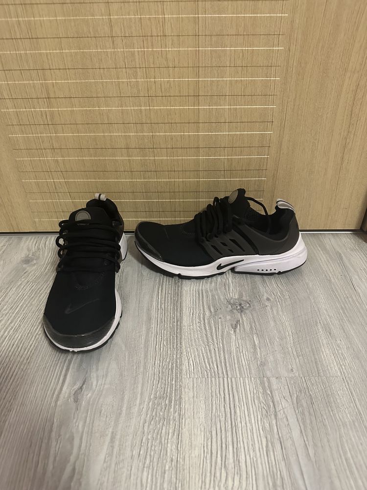 Adidasi nike presto