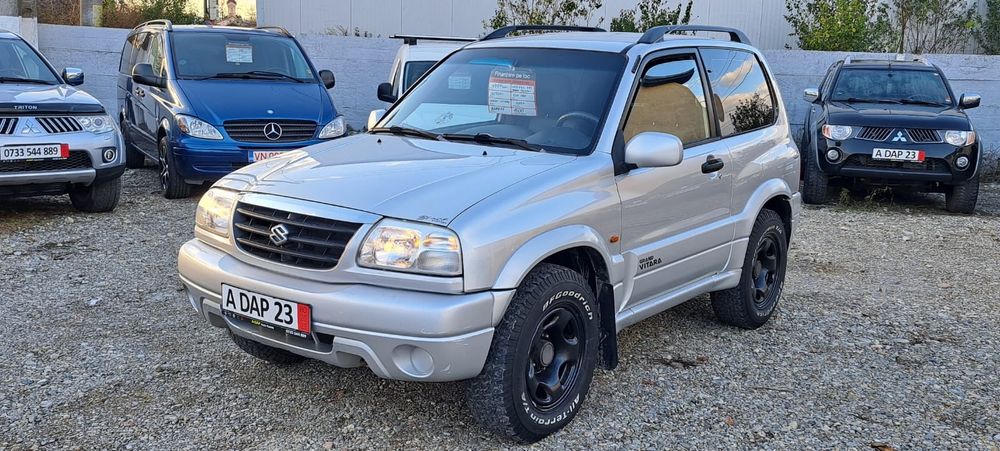 Suzuki Grand Vitara 1.6 BENZINA 4x4 REDUCTOR MANETA mic/MARE an 2004