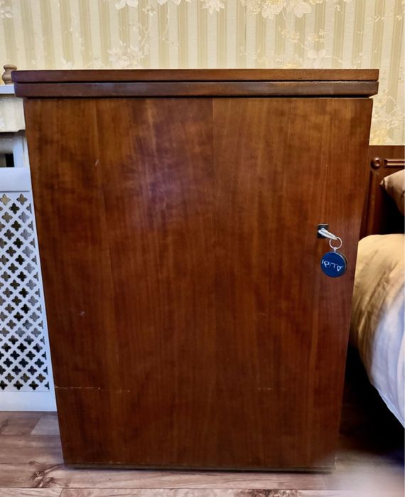 Швейная машина, в хорошем состоянии, СССР