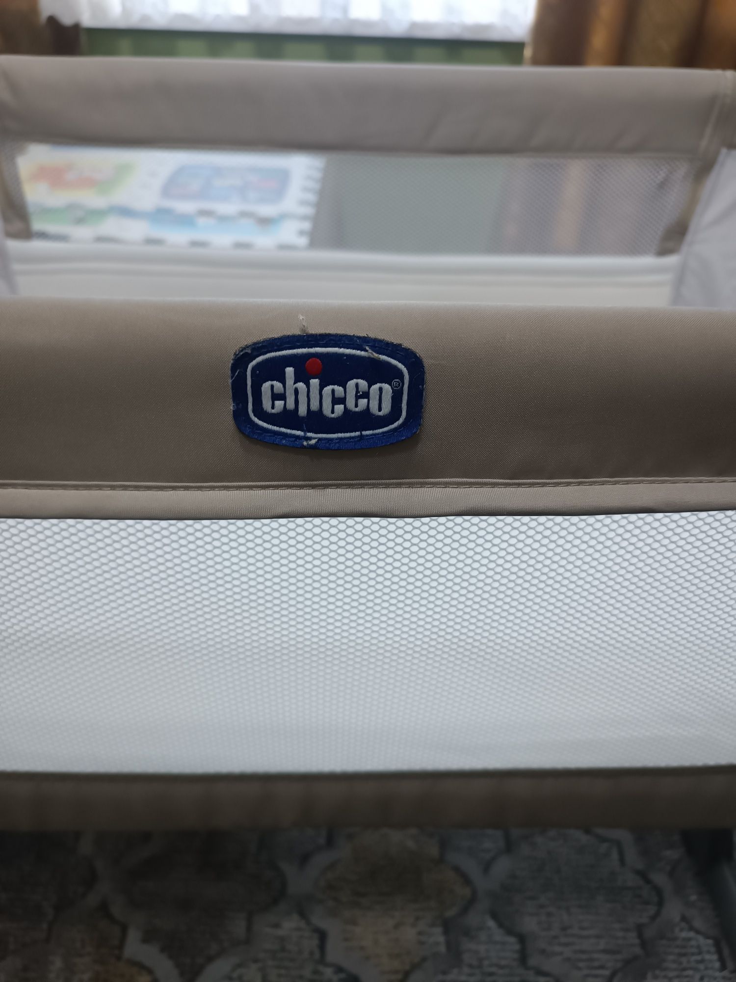CHICCO Мини кошара - кошче с падаща преграда NEXT 2 ME ESSENTIAL BEIGE