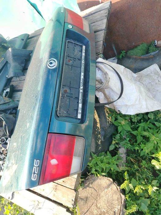 Мазда 626 седан по частям