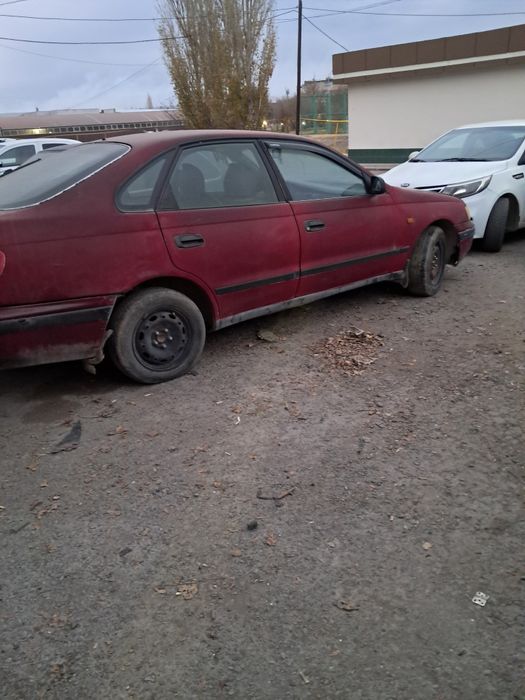 Тайота Карина е разбор