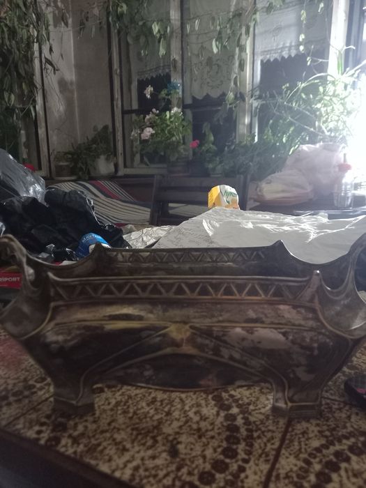 Посребрена  ваза за бонбони от миналия век. Русия.