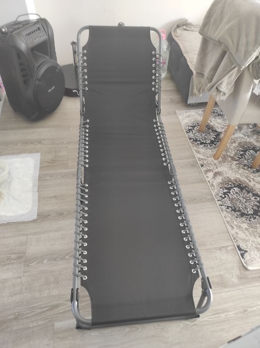 Нови сгъваеми шезлонг, маса и 4 бр. стола