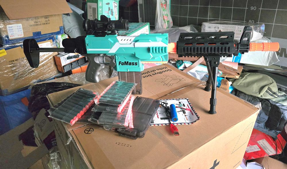 Pușcă asalt electrica cu gloanțe spuma ventuza / nou / super oferta