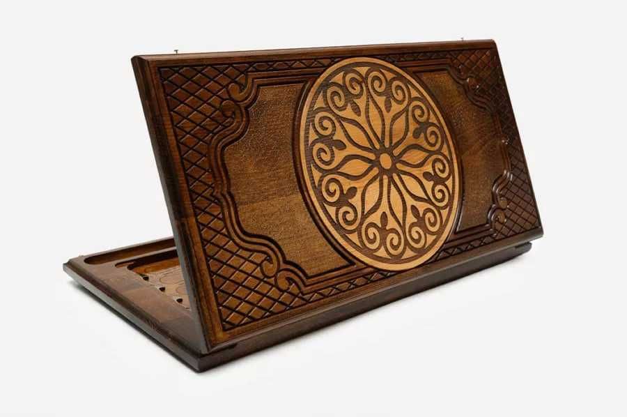 Нарды резные "Орнамент 2" из массива бука (Армения)