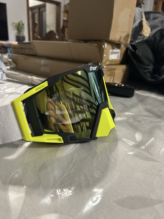 Продавам Thor очила