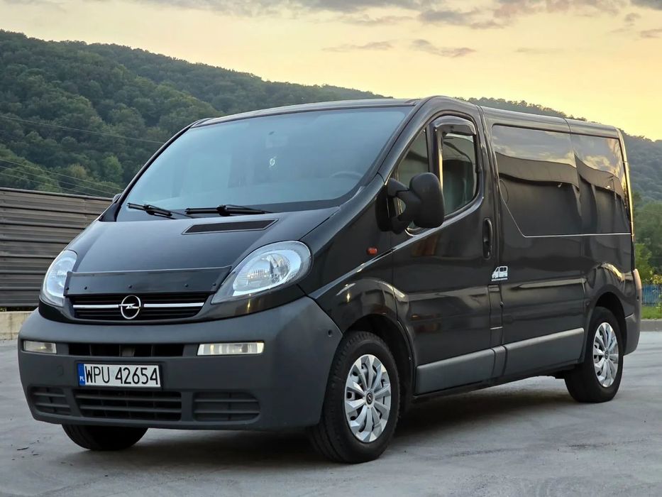 Opel Vivaro 1.9 Dci 100 Cp 8+1 locuri Renault Trafic