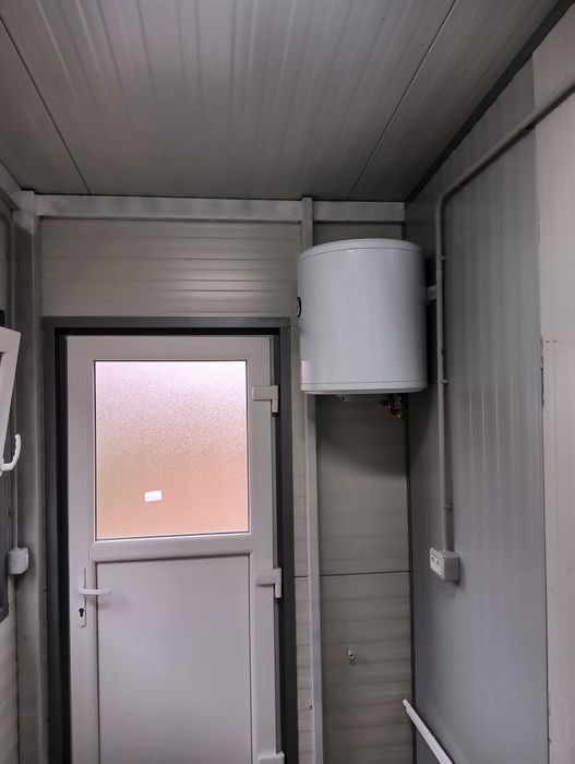 Dau in chirie garaj 60 mp cu 500 Mp curte.