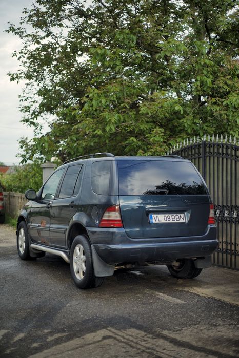 Dezmembrez Mercedes ML430 W163 bara fata bara spate aripa grila far ac