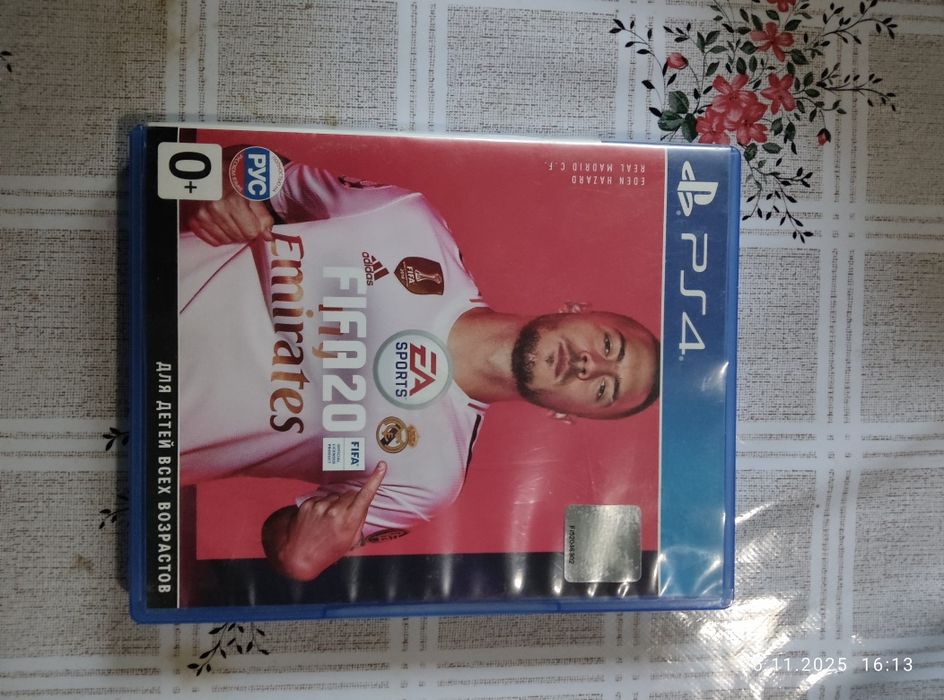 Диск FIFA 20 б/у в отличном состоянии.