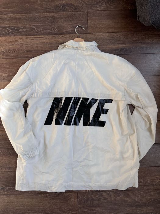 Мъжка ветровка Nike