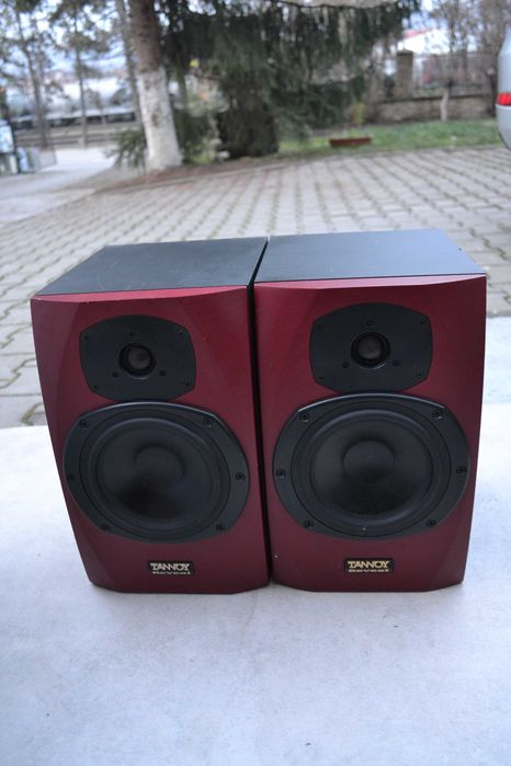 Boxe Tannoy Reveal