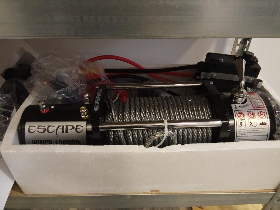 Troliu electric ESCAPE pentru platforme auto 12000lbs