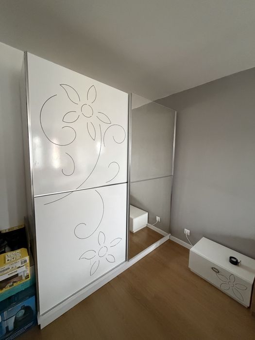 Гардероб и нощни шкафчета