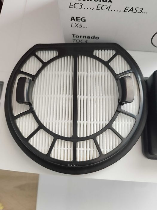 Filtre aspirator cu fir Electrolux AEG sau Tornado