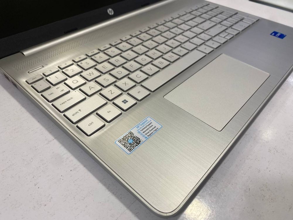 Yangi Hp core i5-1235U 8/512 ssd dasturlash IT photoshop ishlariga mos